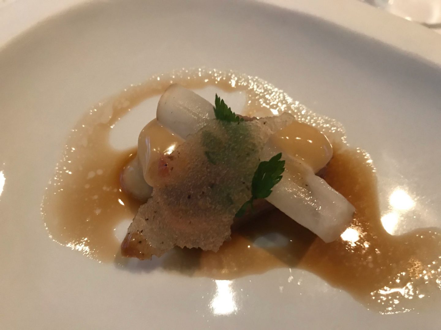 Gruß der Küche Tunfisch Thunfisch Sashimi Rettich Erfahrung Wilbrand Post Odenthal Foodblog Sternestulle
