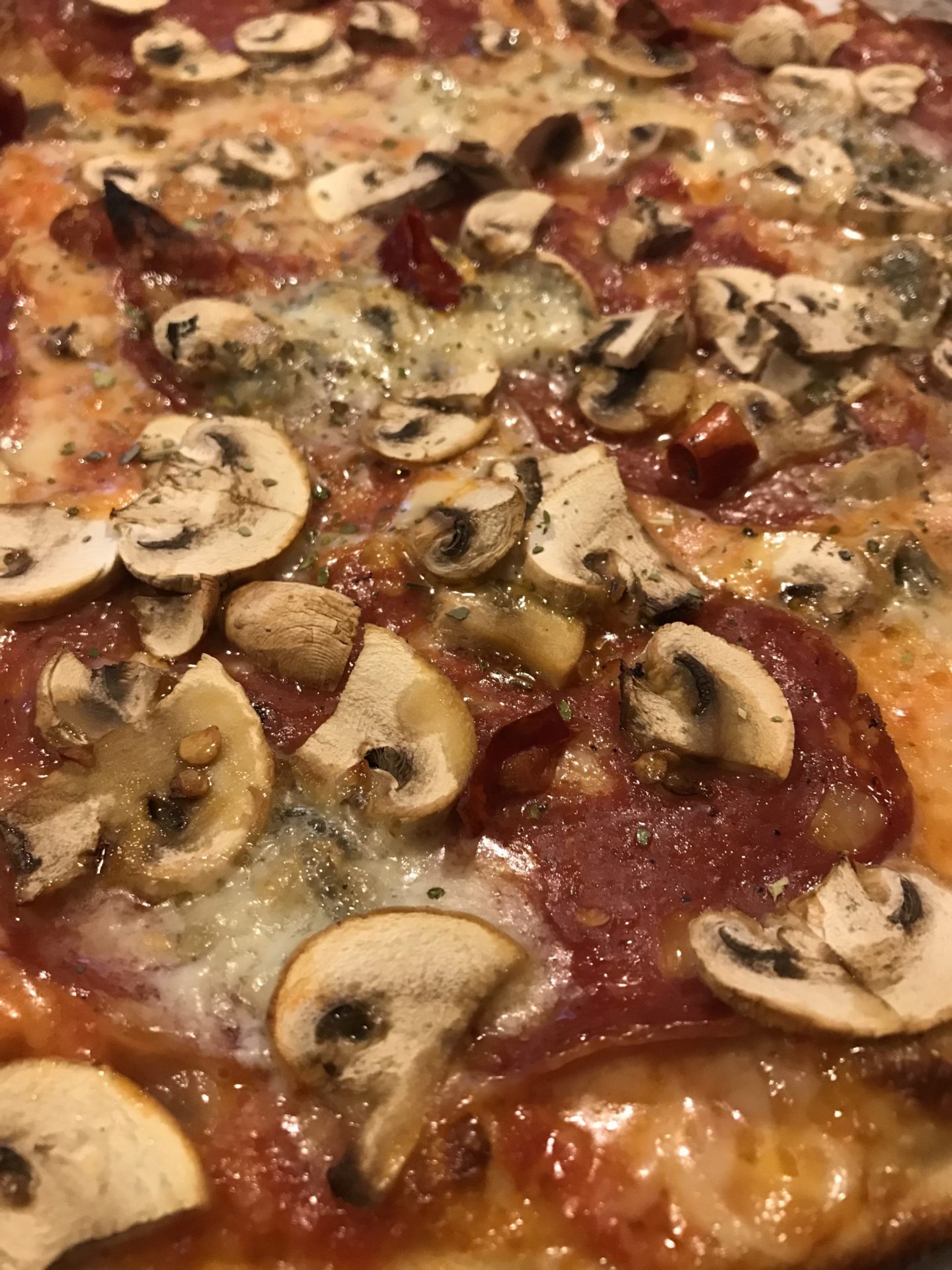 Pizza Salami Champignons Gorgonzola Erfahrung Trattoria Villa Conte Herne Foodblog Sternestulle