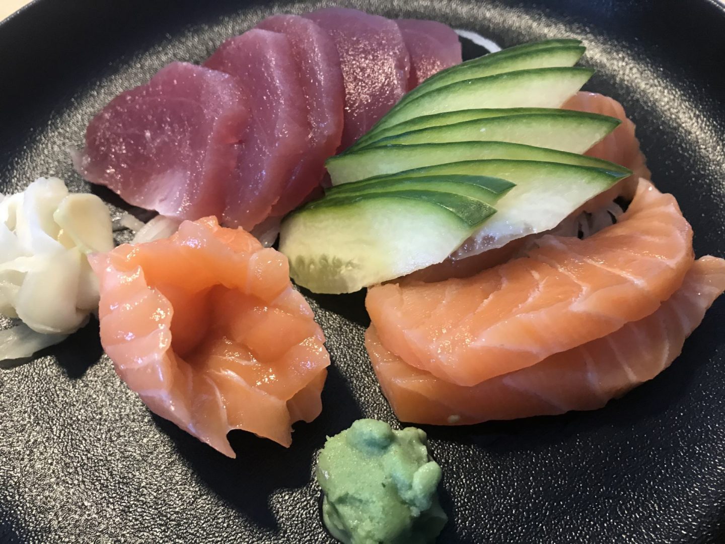 Erfahrung Bewertung Kritik Aosora Sushi Bochum Sashimi Lachs und Thunfisch Foodblog Sternestulle