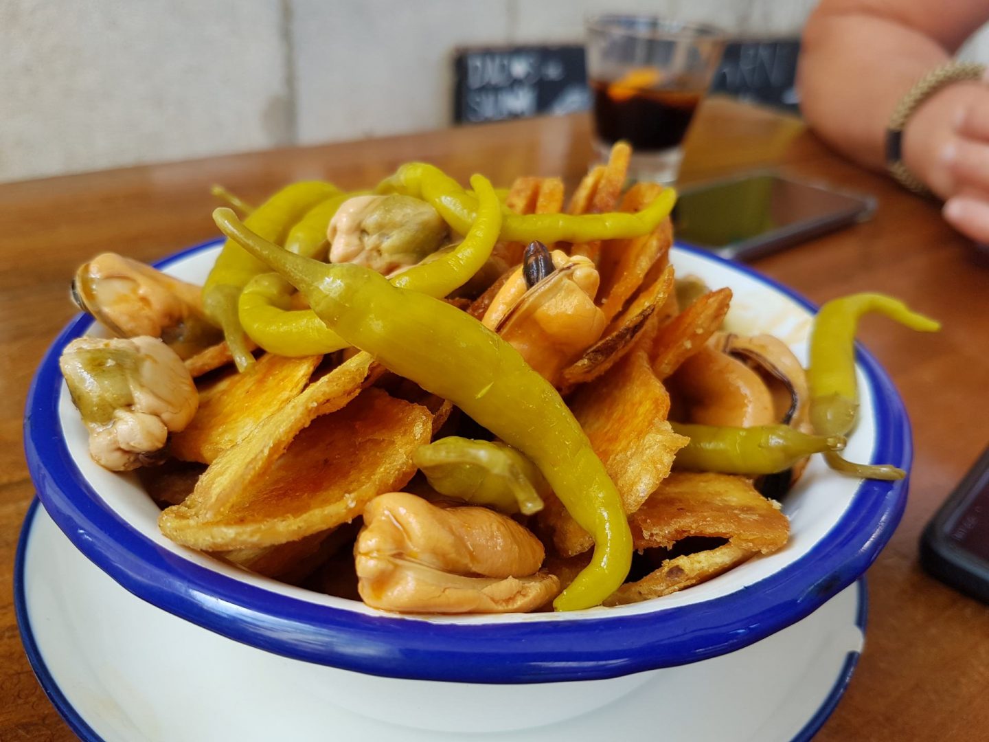 Erfahrung Bewertung Kritik Bar Born Ibiza Stadt Chips Muscheln Peperoni Foodblog Sternestulle