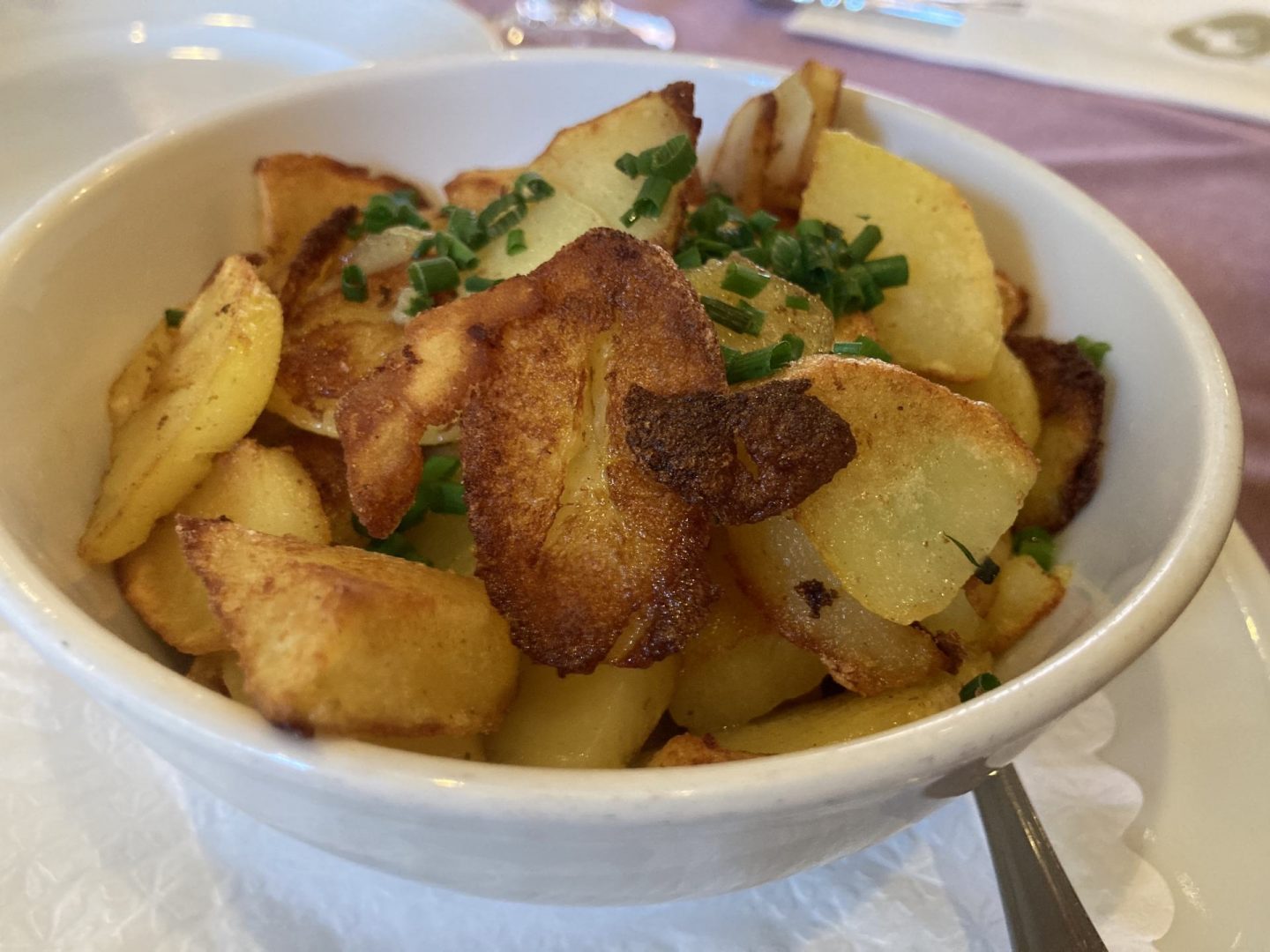 Erfahrung Bewertung Kritik Zum Weißen Lamm Sommerach Bratkartoffeln Foodblog Sternestulle