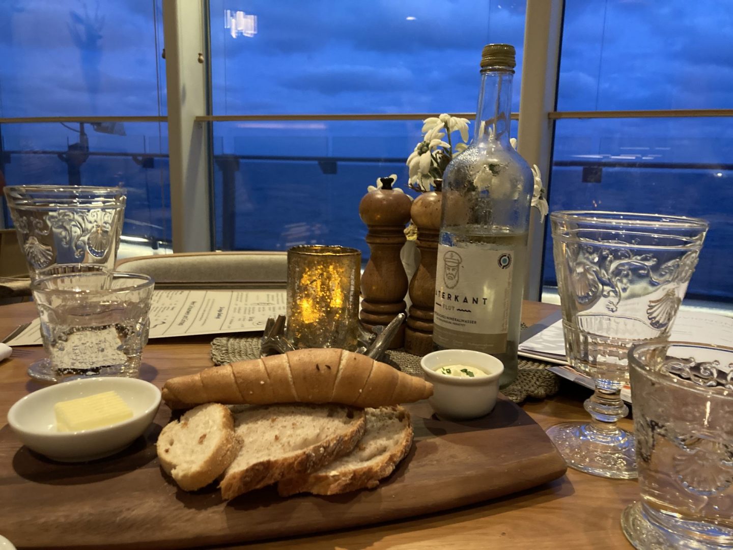 Erfahrung Bewertung Kritik Restaurant Schmankerl TUI Cruises Mein Schiff 5 Foodblog Sternestulle
