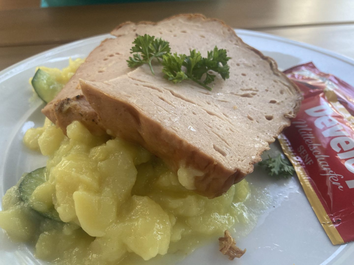 Erfahrung Bewertung Kritik Weisses Bräuhaus Kehlheim Leberkäse mit Kartoffelsalat Foodblog Sternestulle