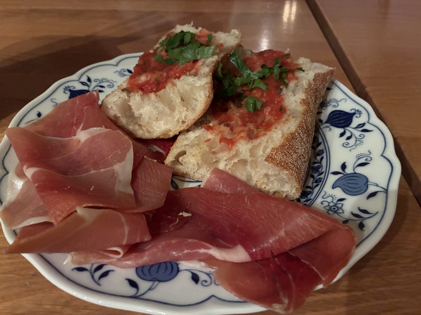 Erfahrung Bewertung Kritik Quartier Eltville Brot Tomate Serrano Foodblog Sternestulle