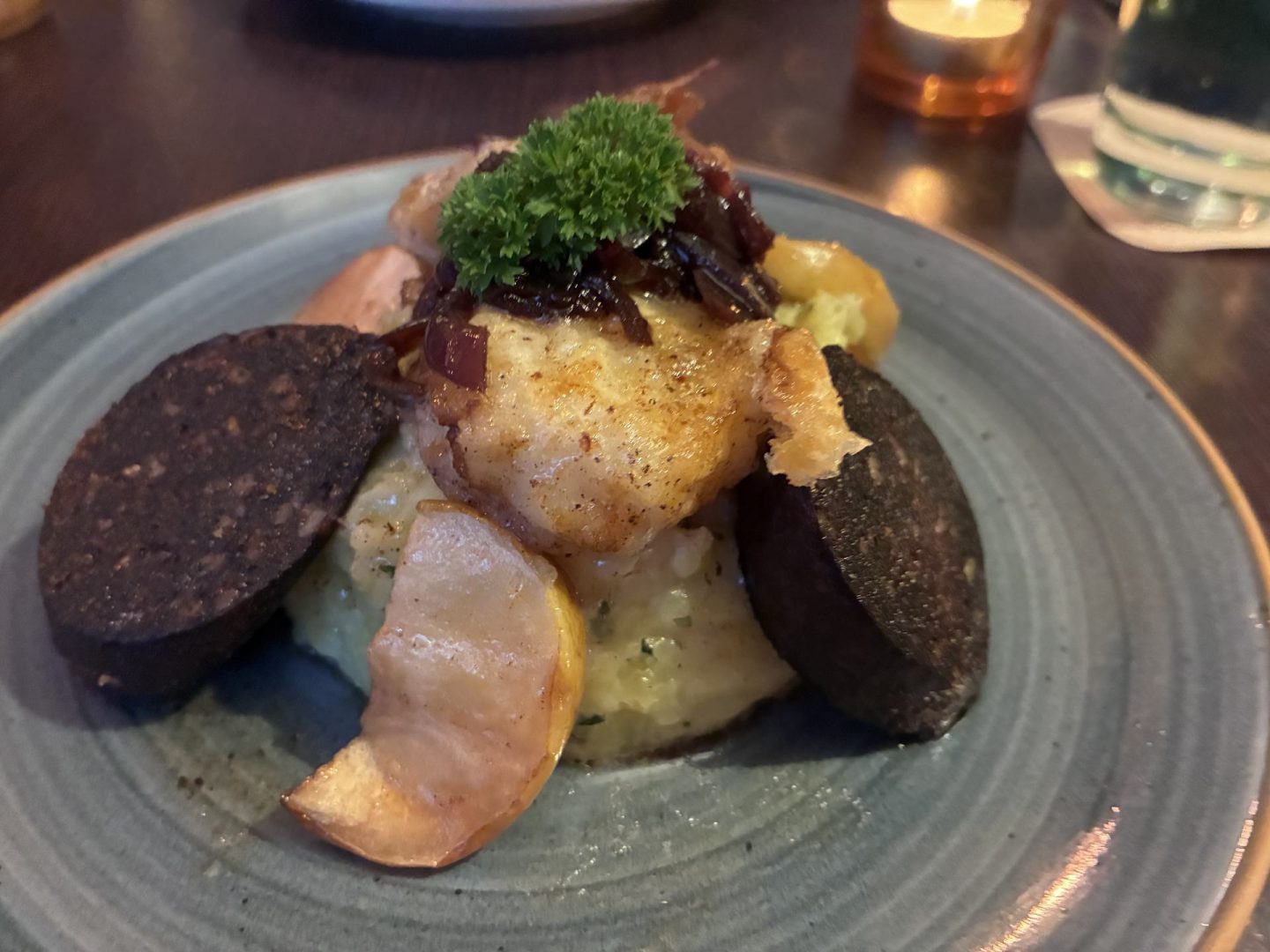 Erfahrung Bewertung Kritik Emma´s Bochum Jakobsmuschel Blutwurst Foodblog Sternestulle